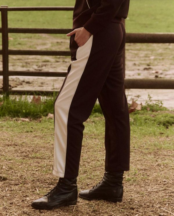 Threadsanctuary.shop131fdc08e8 3