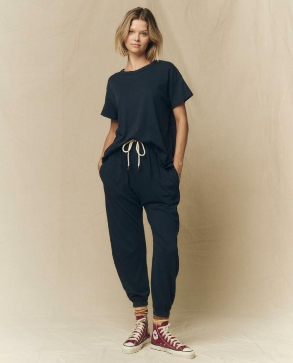 Threadsanctuary.shop166730bc00 4