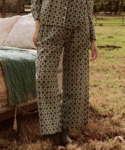 Threadsanctuary.shop1f89e25db3 1