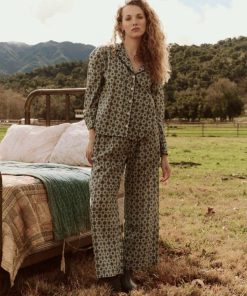 Threadsanctuary.shop1f89e25db3 4