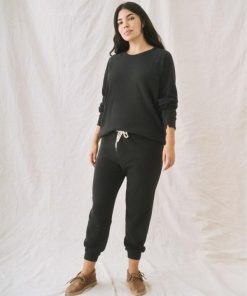 Threadsanctuary.shop31121e7a55 4