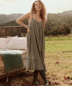 Threadsanctuary.shop512a90b70e 1