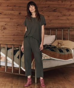 Threadsanctuary.shop65916a7dbb 4