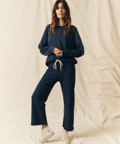 Threadsanctuary.shop858159a7fe 1