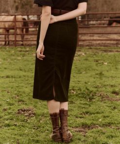 Threadsanctuary.shopa3023a62a0 2