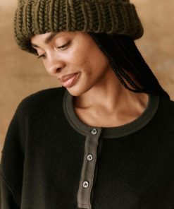 Threadsanctuary.shopa302808869 2