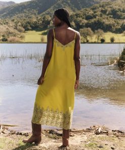 Threadsanctuary.shopaac72ac7a7 3