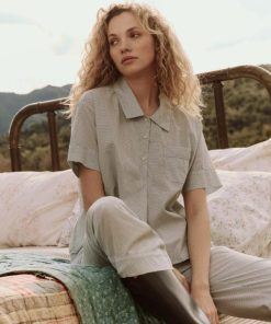 Threadsanctuary.shopaaece17009 1